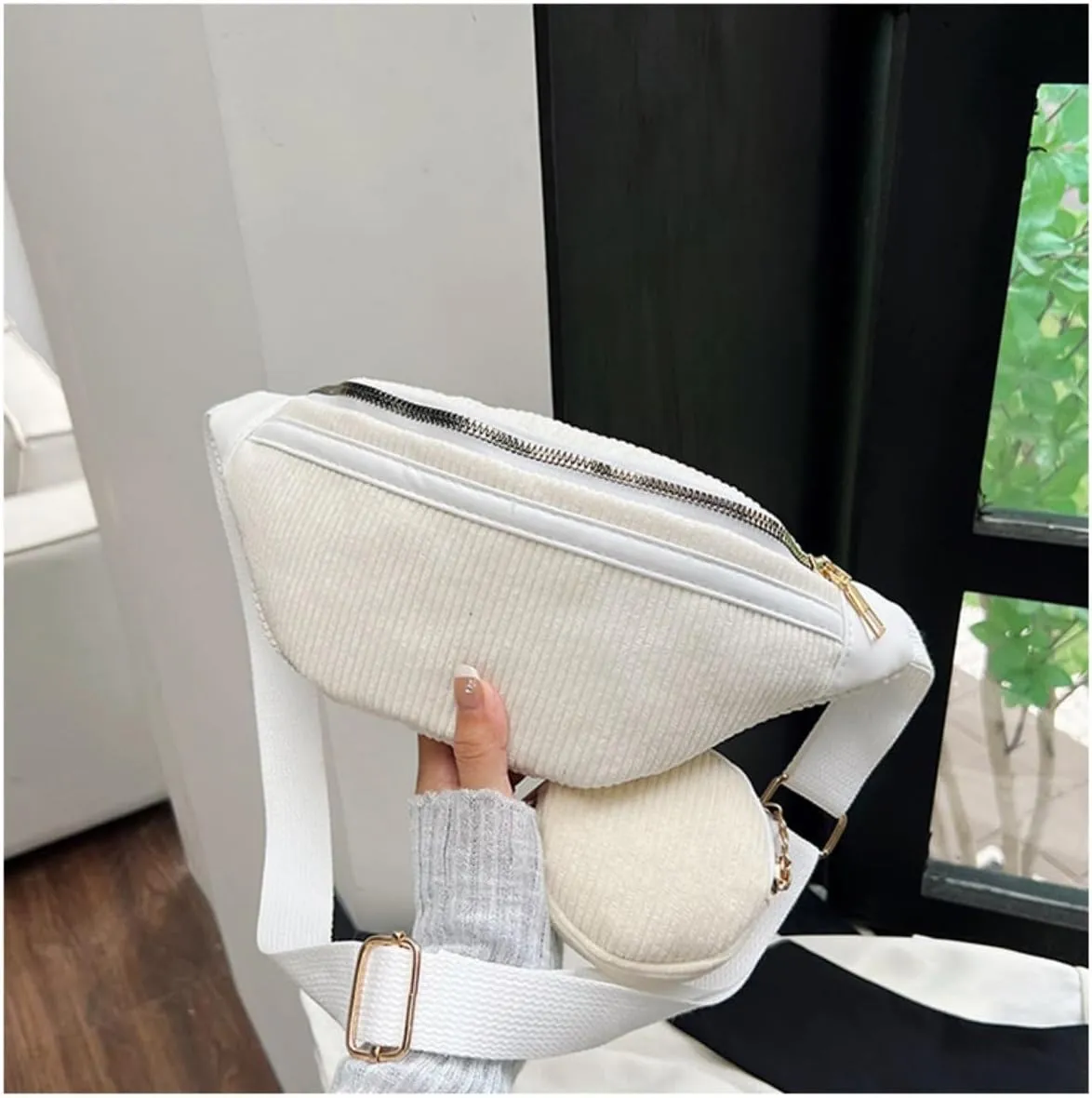 Fanny Crossbody Bag for Women Fashion Waist Bag with a Coin Purse Quilted Bum Hip Pouch for Sports Travel (white)