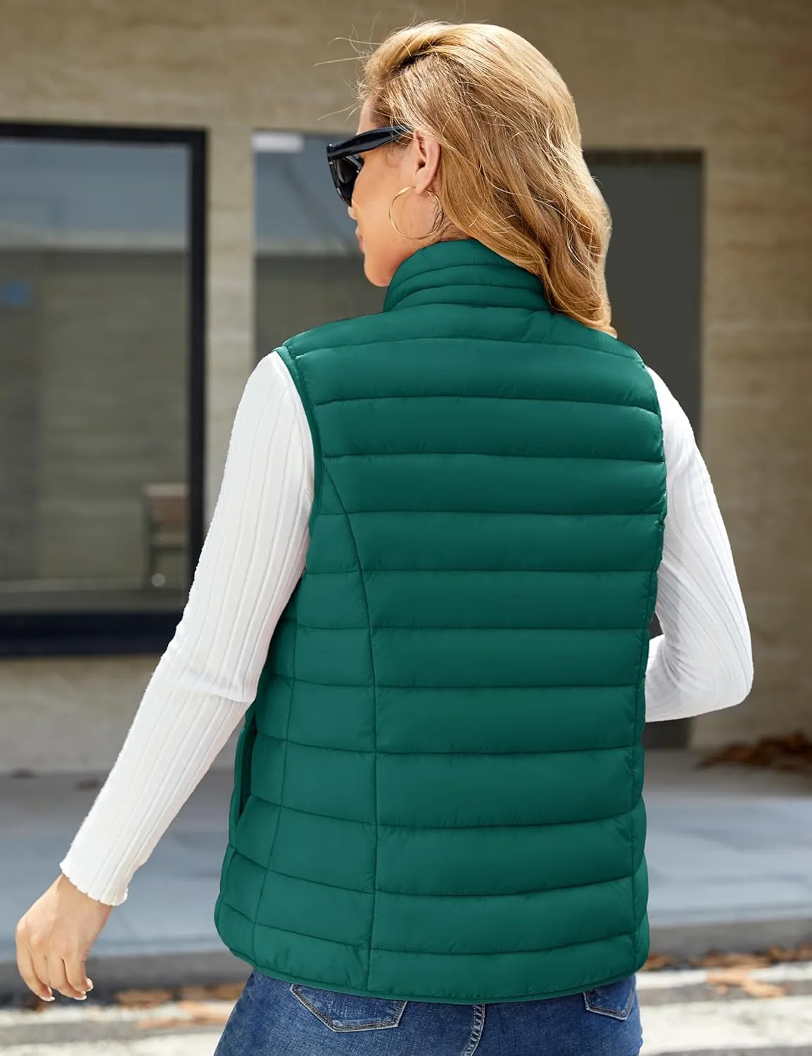 MAGCOMSEN Women's Puffer Vest Lightweight Stand Collar Zip 4 Pockets Puffy Vests Sleeveless Quilted Padded Outerwear