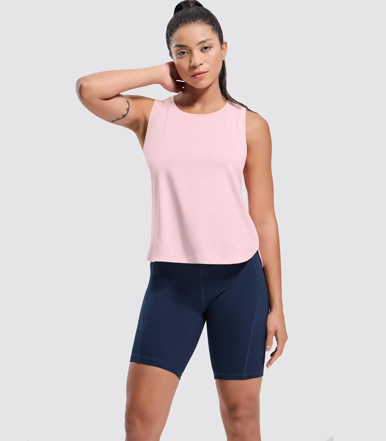 MIER Womens Dry Fit Workout Tank Tops Loose Fit Sleeveless Athletic Running Shirts Tennis Gym Exercise Tops, Curved Hem