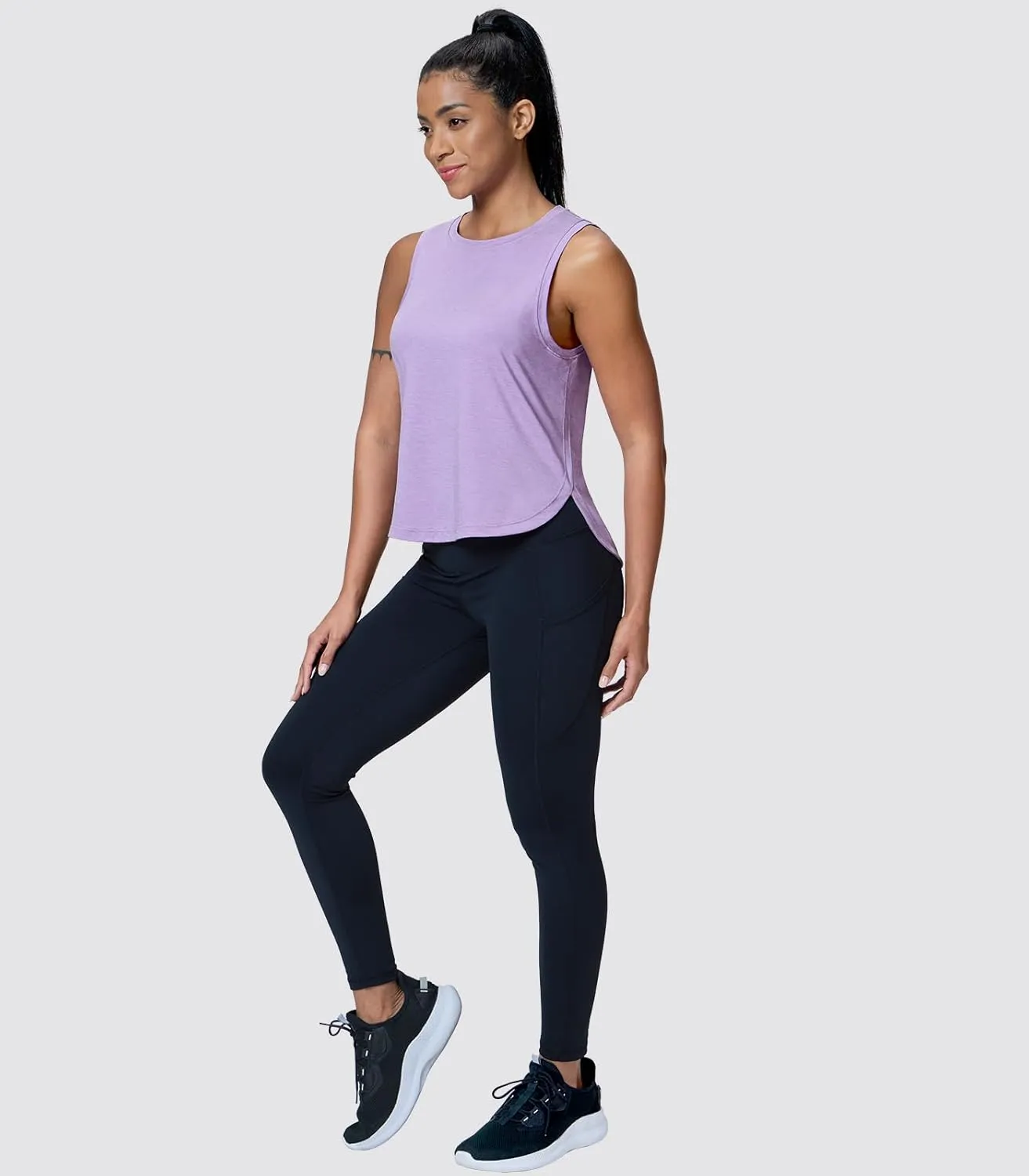 MIER Womens Dry Fit Workout Tank Tops Loose Fit Sleeveless Athletic Running Shirts Tennis Gym Exercise Tops, Curved Hem