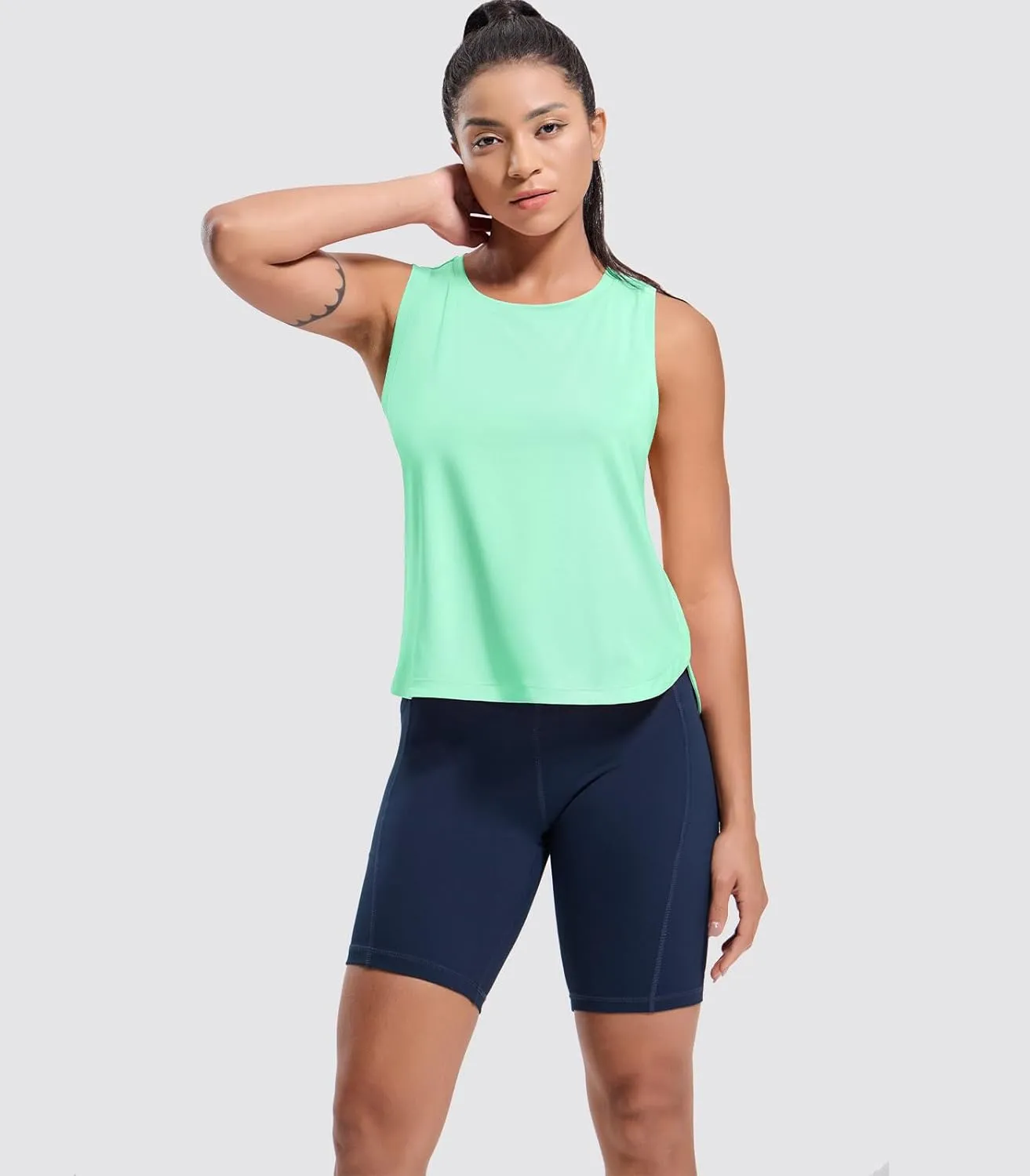 MIER Womens Dry Fit Workout Tank Tops Loose Fit Sleeveless Athletic Running Shirts Tennis Gym Exercise Tops, Curved Hem